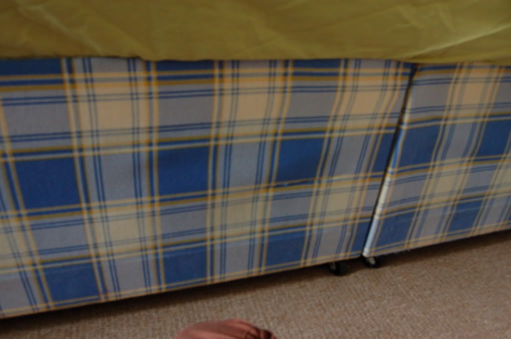 Paper Yak How to make a Divan Bed useful!